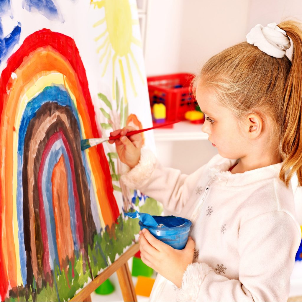 ÇOCUKLAR İÇİN EL SANATLARI