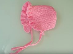Düz Örgü Parçadan Fırfırlı Örgü Bebek Şapkası
