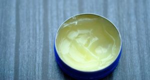 Vazelinin Maalesef Fazla Bilinmeyen 6 Zararı